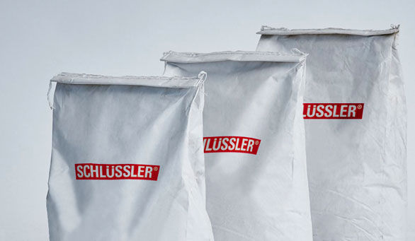 Feuerleichtbeton und Feuerbeton als Sackware